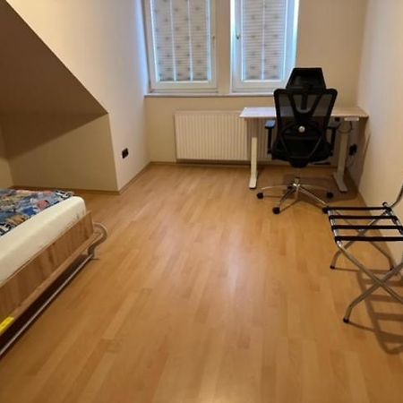 HandwerkerZimmer Düsseldorf Buitenkant foto