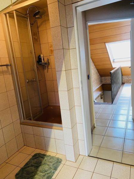 HandwerkerZimmer Düsseldorf Buitenkant foto